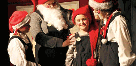 Juleforestillingen med Høvik barne og ungdomsteater ble en kjempehit. Fire utsolgte forestillinger på rappen. (Bærum Budstikka 2011) 